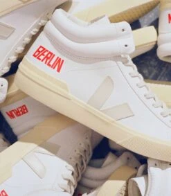 MINOTAUR VEJA X BERLIN WHITE PIERRE -ChromeFree Sales Store 1