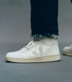 V-15 LEATHER WHITE -ChromeFree Sales Store veja aw21 4evue v15 white natural