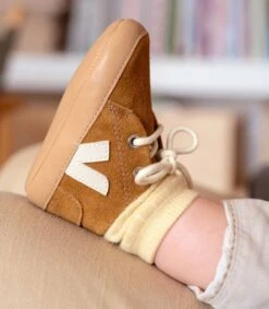 BABY SUEDE CAMEL PIERRE -ChromeFree Sales Store veja aw22 be be hayde e 7