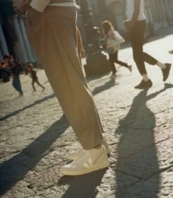 V-15 NUBUCK NATURAL WHITE -ChromeFree Sales Store veja ss22 lookbook naples vincentdesailly 4emevue v 15 23